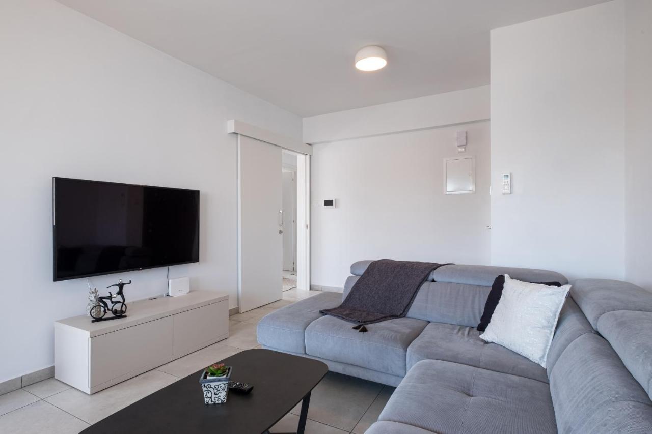 Solaar Apartments Faneromeni 라르나카 외부 사진
